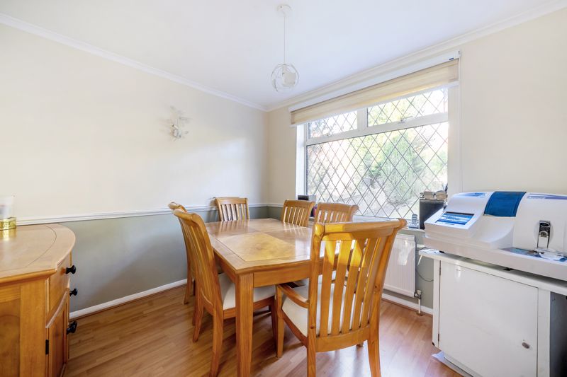 Dining Room- click for photo gallery